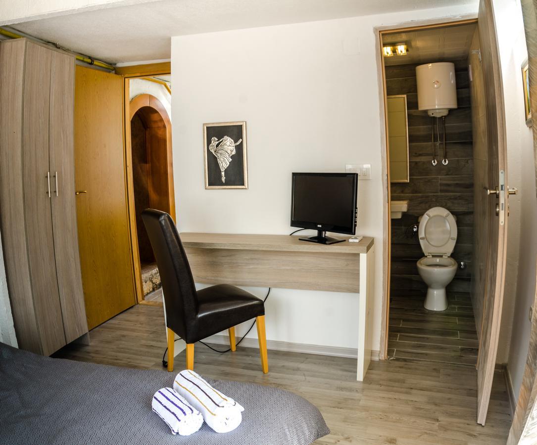 Guesthouse Unique SJJ Eksteriør billede